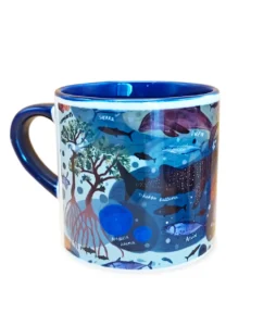 Mini mug color de cerámica ilustrado inspirado en el Pacífico colombiano.