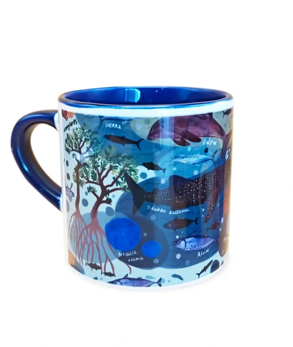 Mini mug color de cerámica ilustrado inspirado en el Pacífico colombiano.