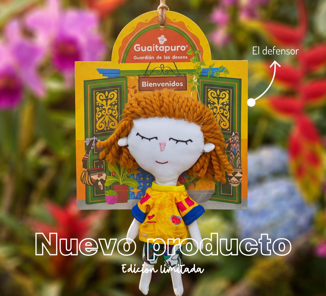 Muñeco de trapo edición especial mundial de fútbol inspirado en la pasión futbolera colombiana, diseño exclusivo de Pandamug.